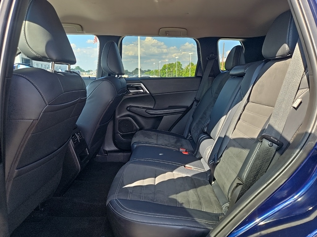 2024 Mitsubishi Outlander SE photo 21