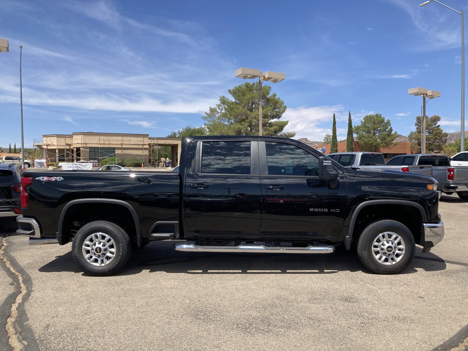 2025 Chevrolet Silverado 2500HD LT photo 6