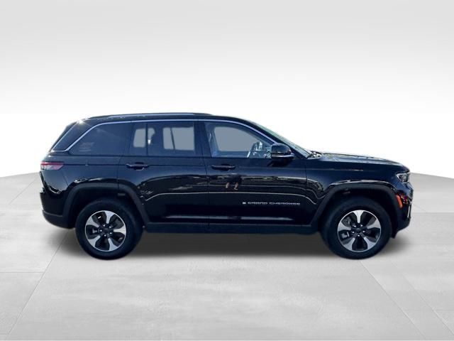 2023 Jeep Cherokee 4xe photo 6