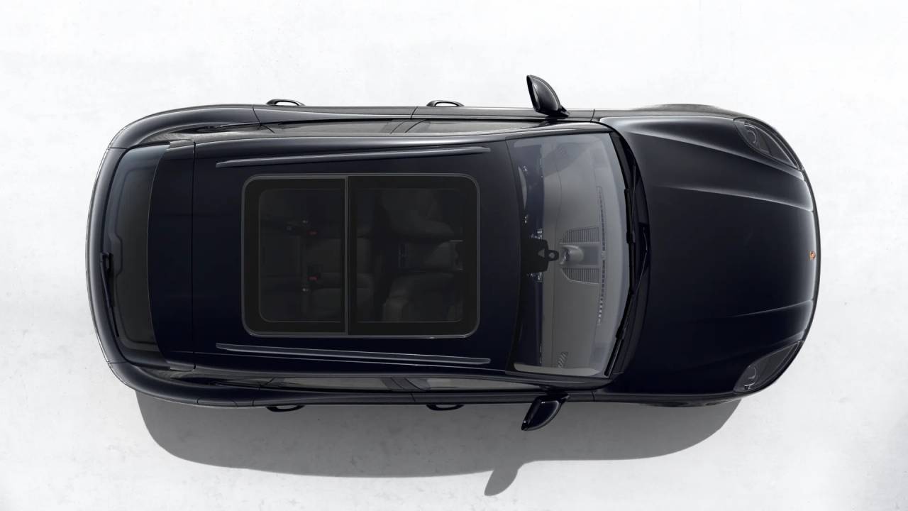 2026 Porsche Macan T photo 4