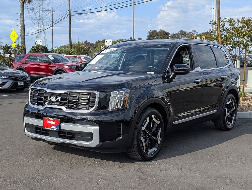 2025 Kia Telluride S photo 2