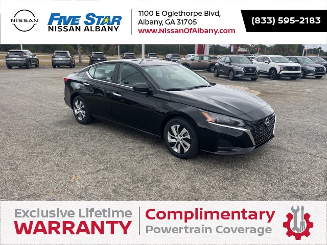 2025 Nissan Altima S's photo