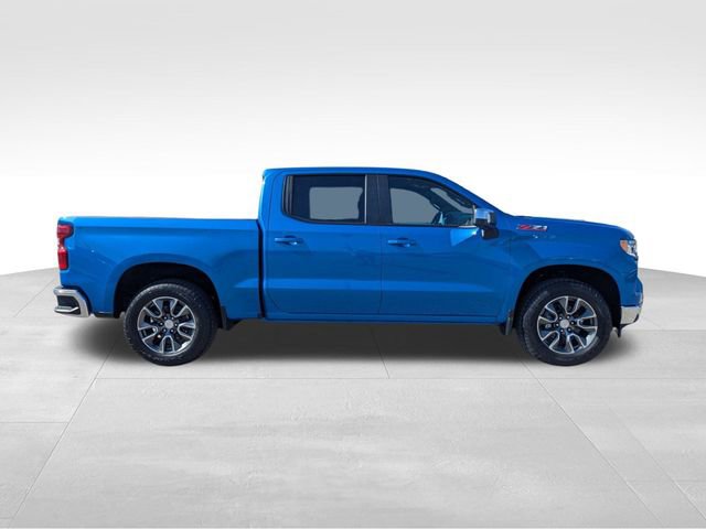 2025 Chevrolet Silverado 1500 LT photo 2