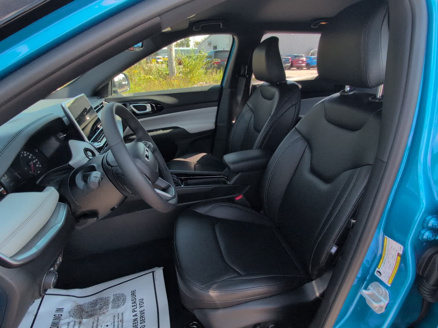 2025 Jeep Compass Limited photo 13