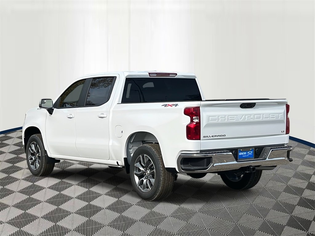 2026 Chevrolet Silverado 1500 LT photo 2
