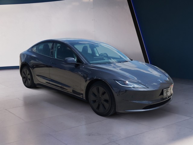 2024 Tesla Model 3 Long Range photo 6