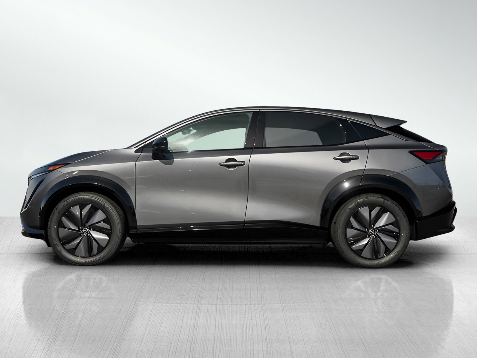 2025 Nissan ARIYA Evolve+ e-4ORCE photo 3