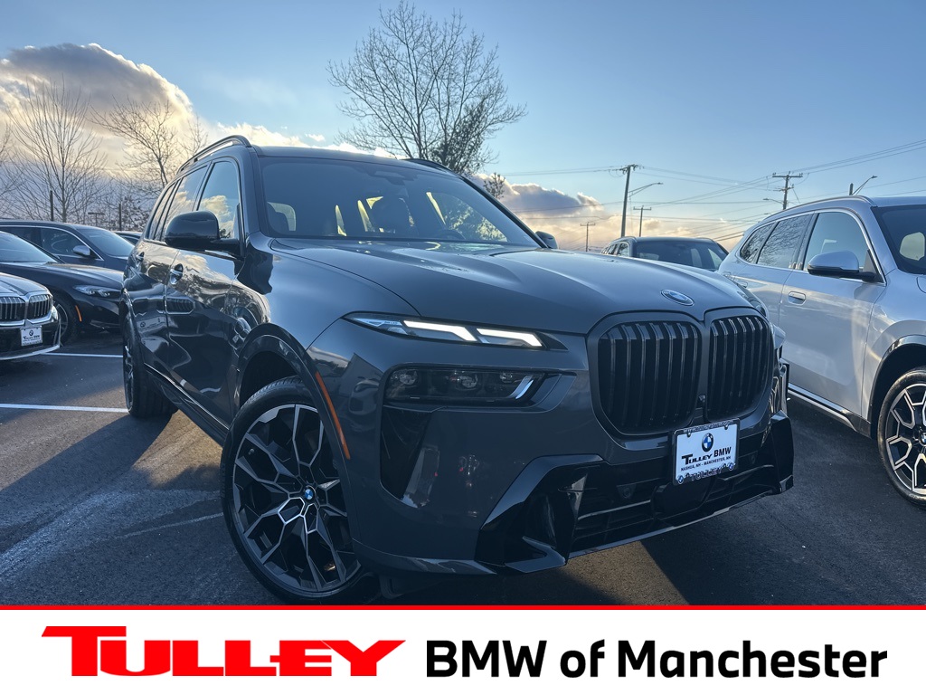 2023 BMW X7 40i's photo