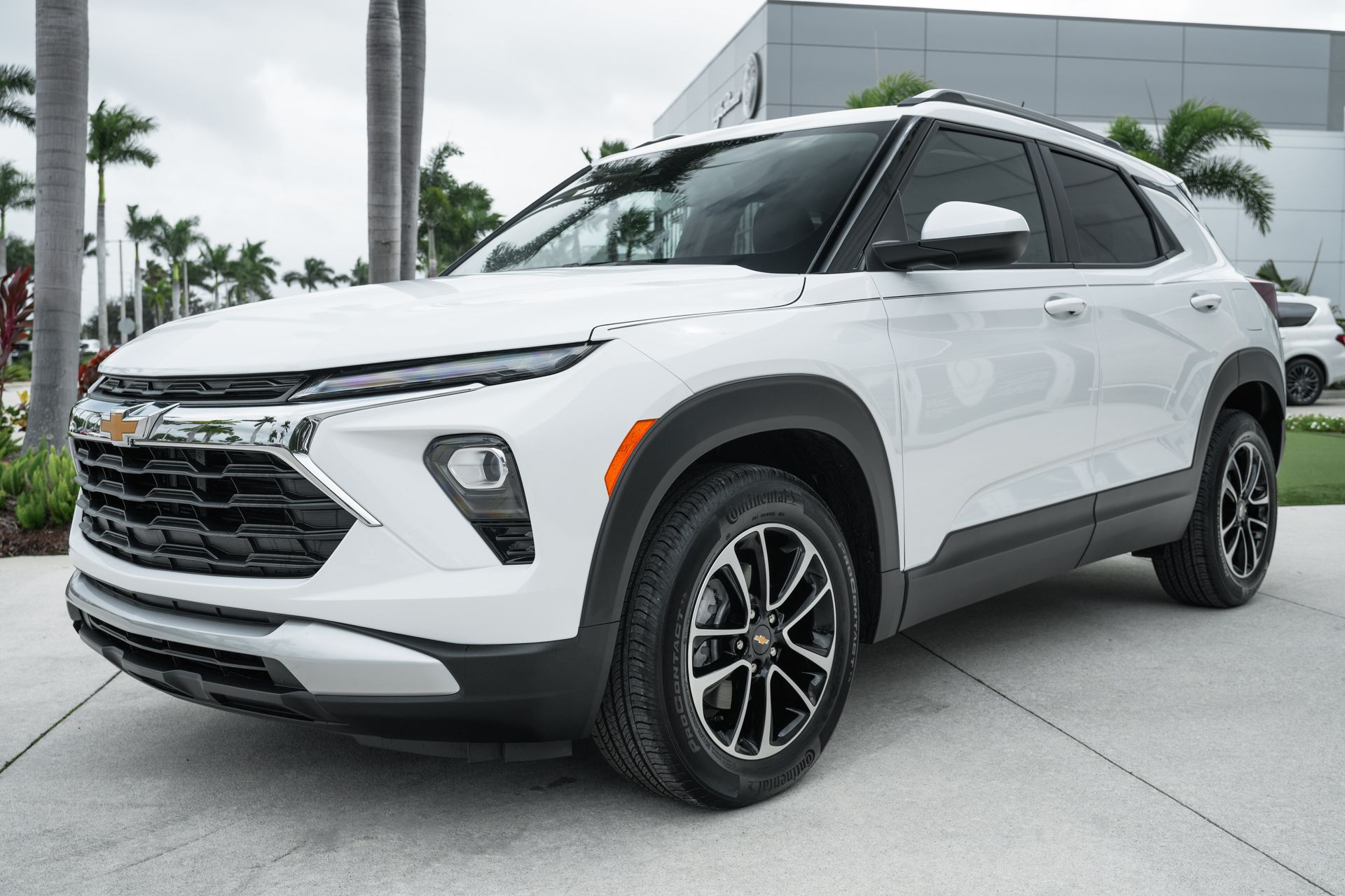 2024 Chevrolet Trailblazer LT photo 4