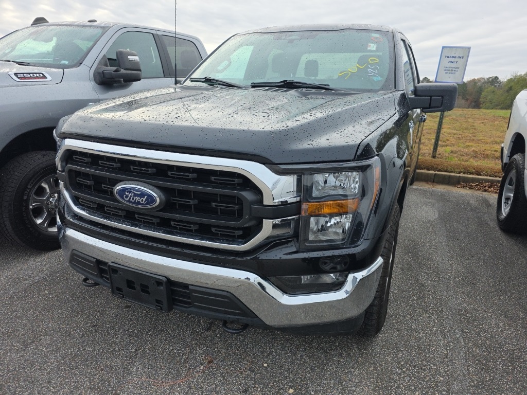 2023 Ford F-150 XLT photo 3