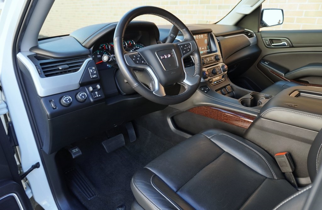 2018 GMC YUKON - Image 11