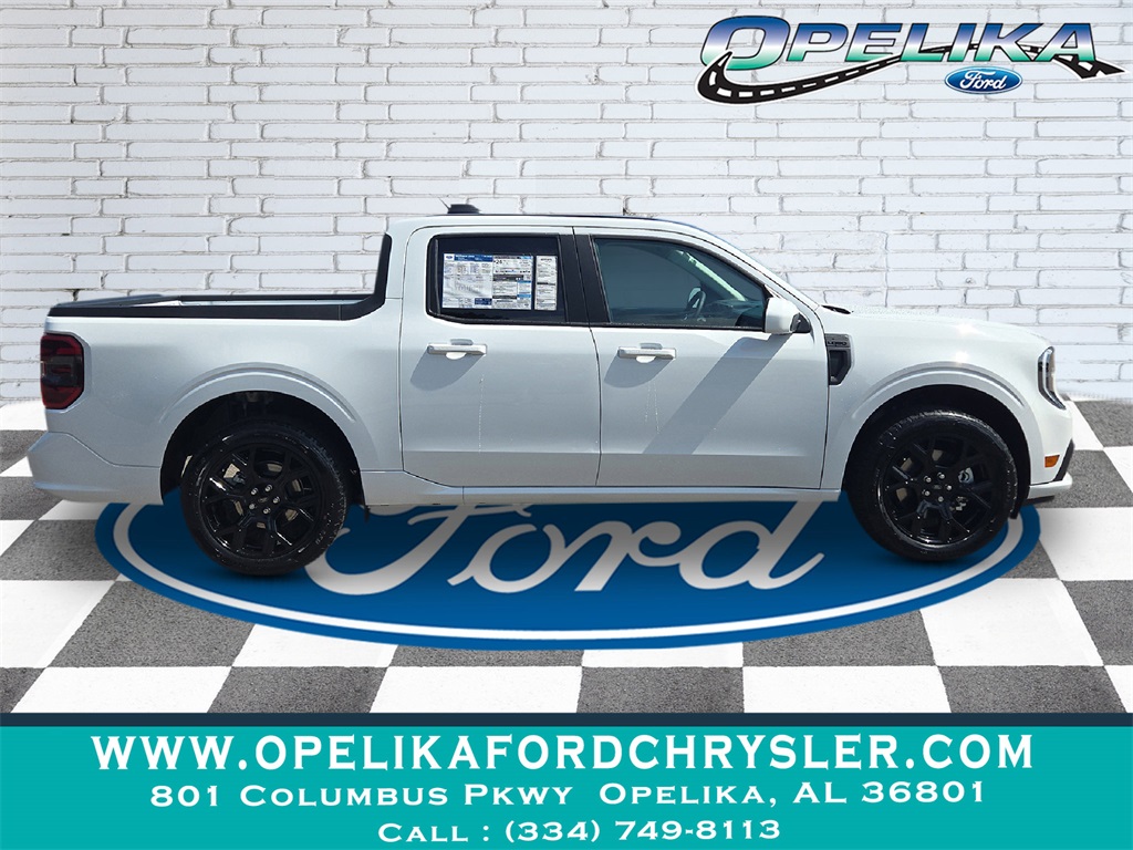 2025 Ford Maverick photo 2