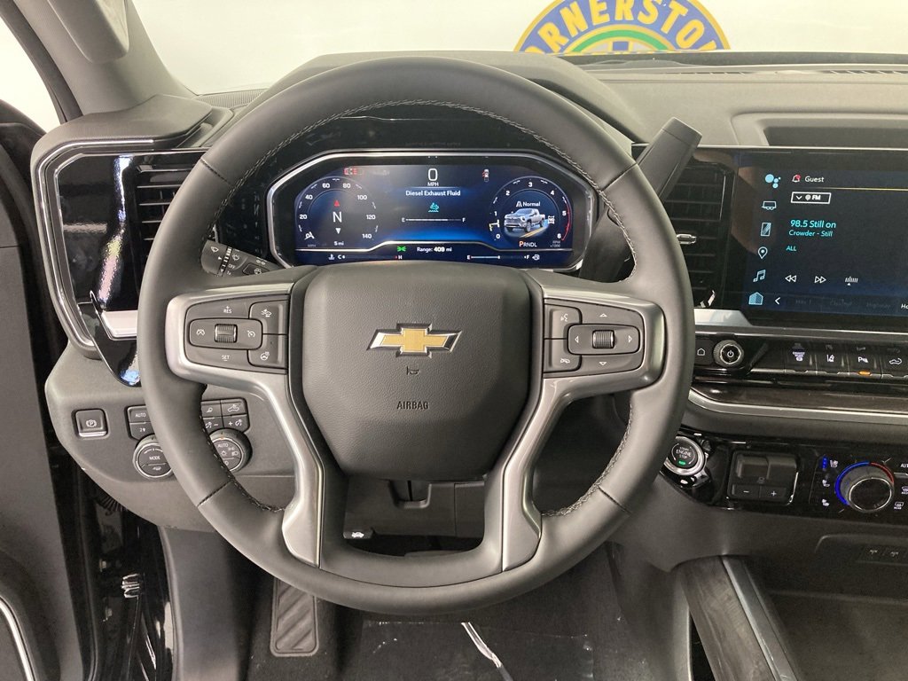 2025 Chevrolet Silverado 2500HD LTZ photo 6