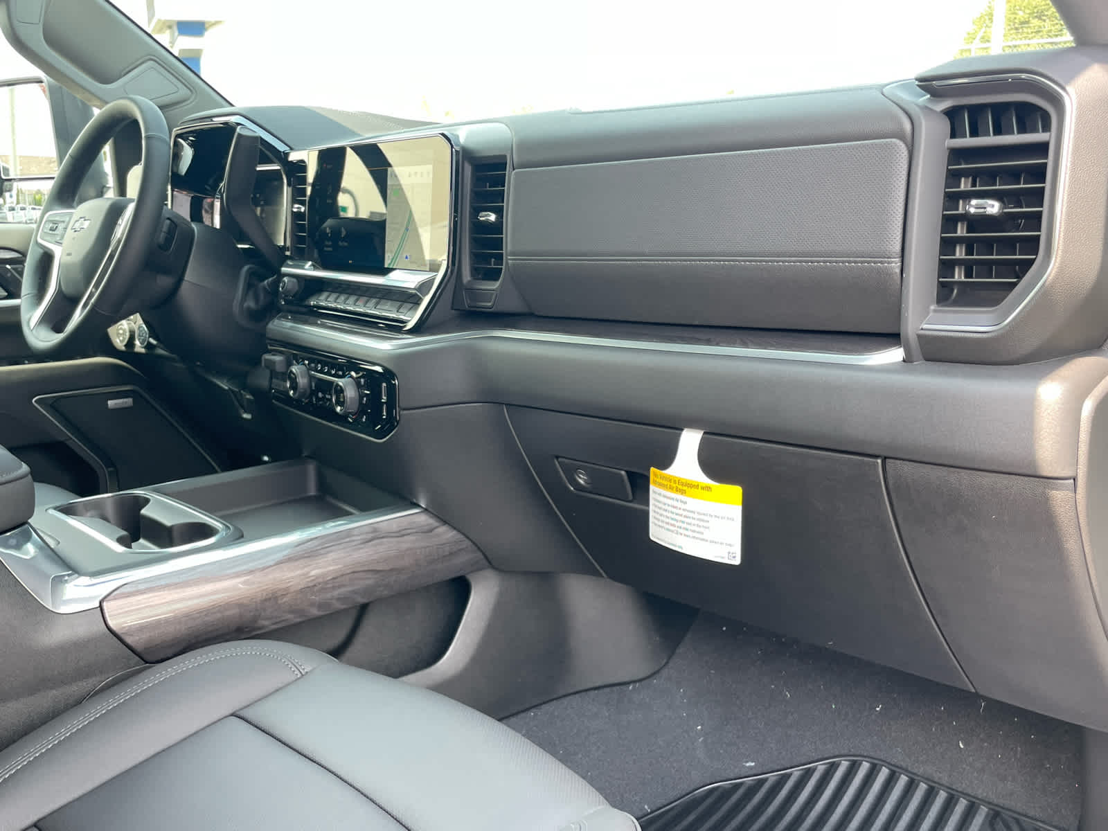 2026 Chevrolet Silverado 3500HD LTZ photo 37