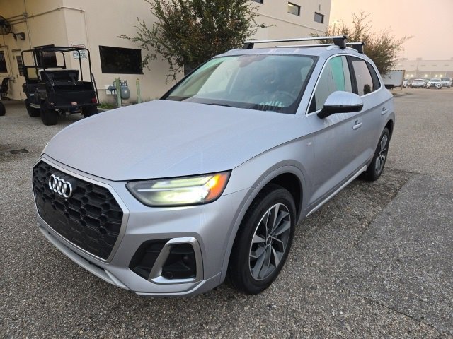 2023 Audi Q5 Premium Plus's photo