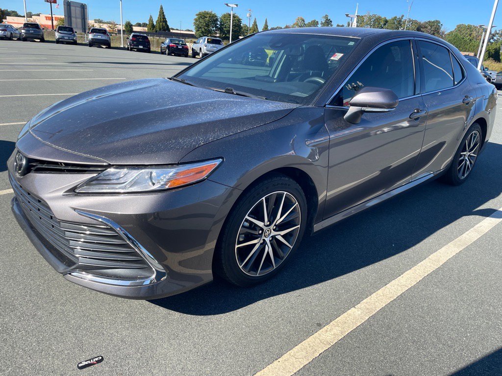 2021 Toyota Camry XLE photo 4