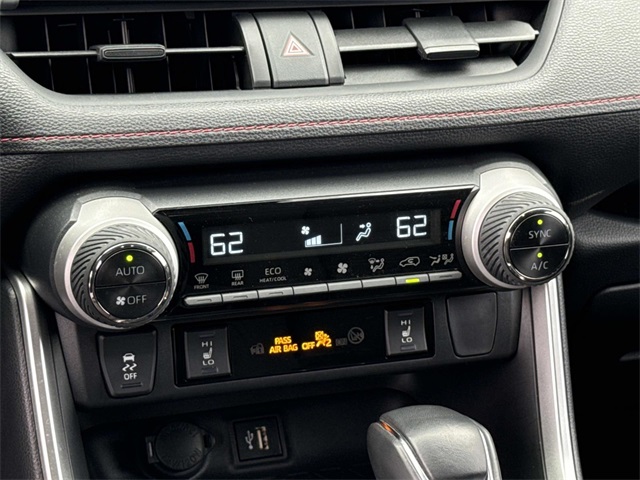 2024 Toyota RAV4 Prime SE photo 19