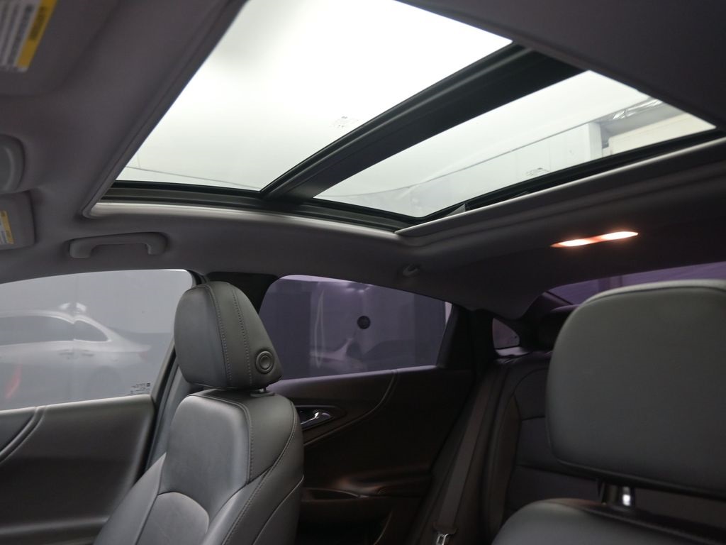 2018 Chevrolet Malibu 1LT photo 6