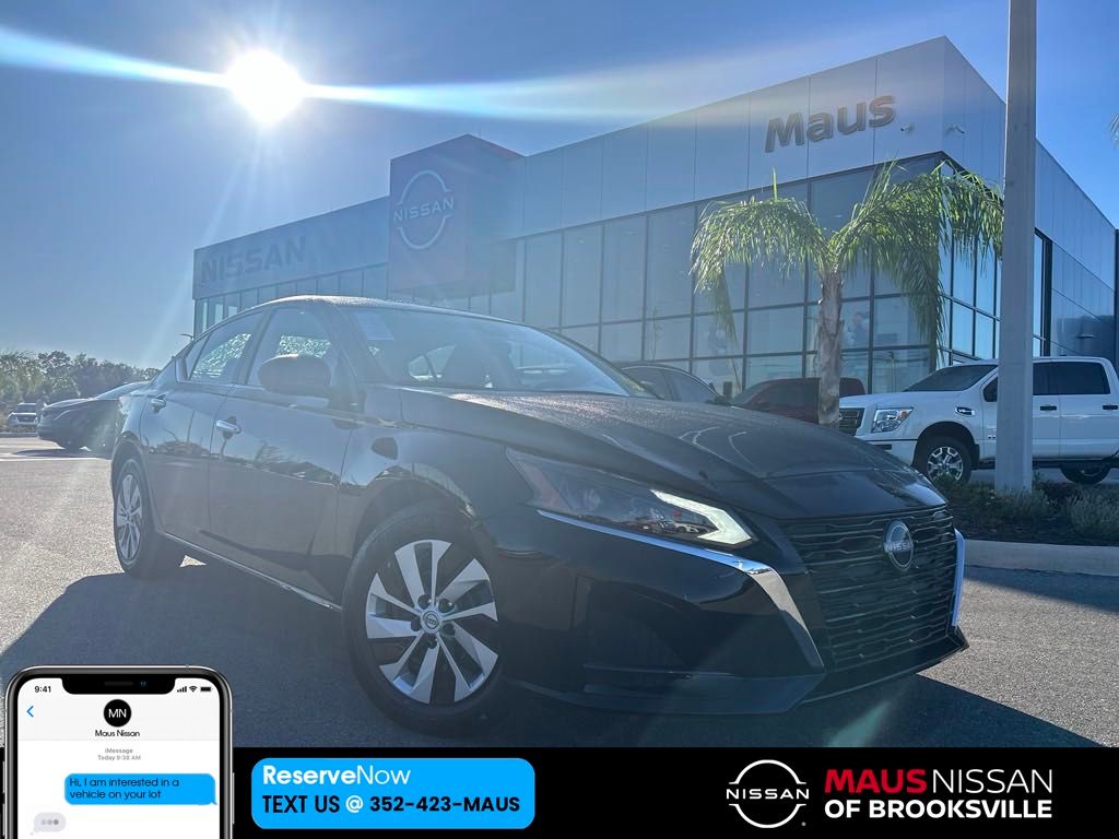 2025 Nissan Altima S's photo