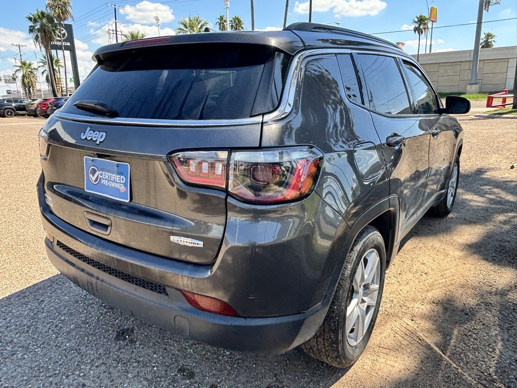 2022 Jeep Compass Latitude photo 5