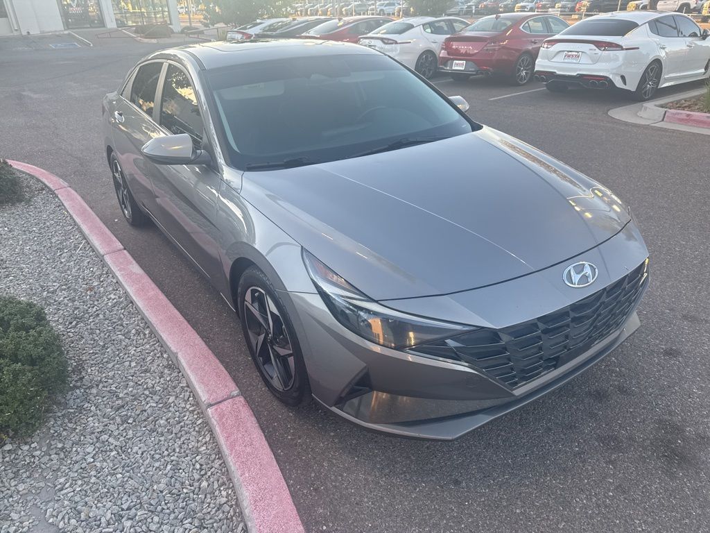 2023 Hyundai Elantra Hybrid Limited photo 10