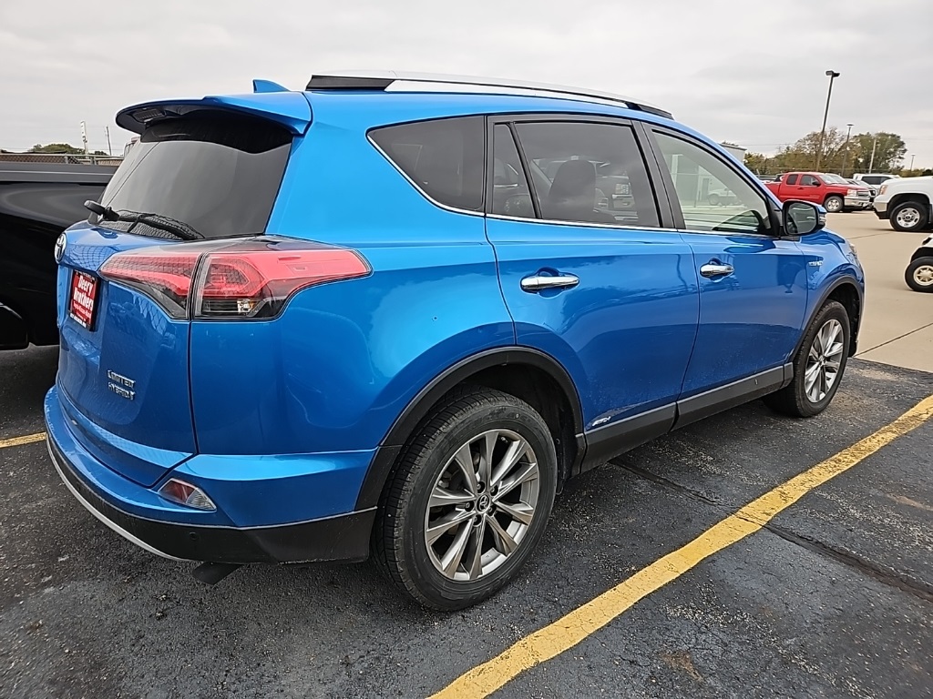 2016 Toyota RAV4 Hybrid Limited photo 3