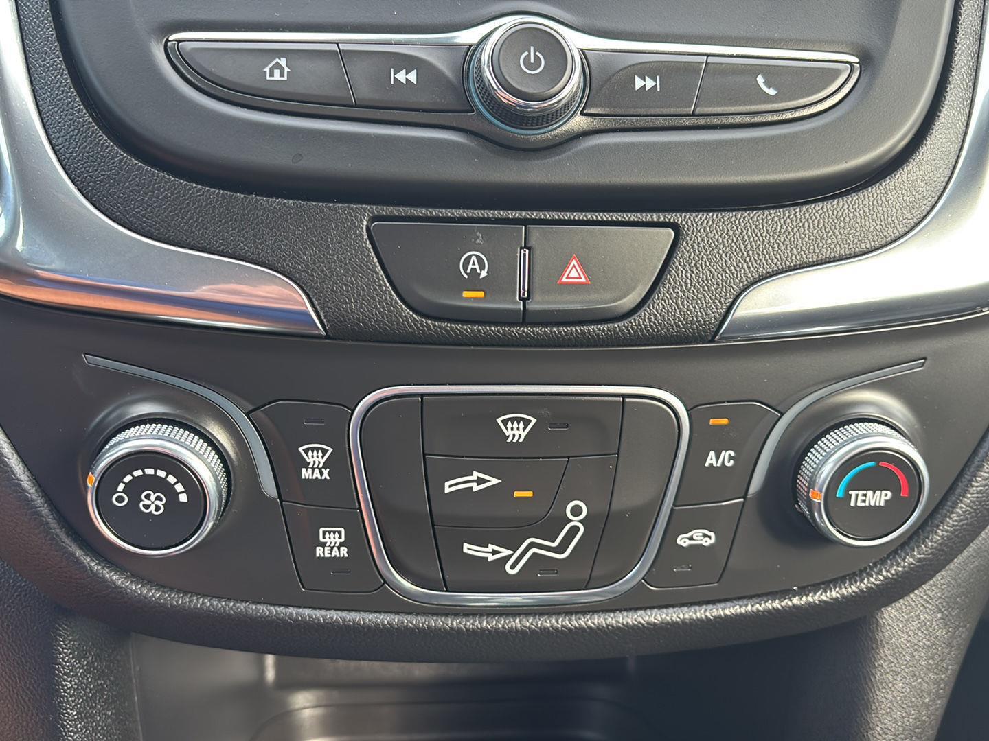 2022 Chevrolet Equinox LT photo 18