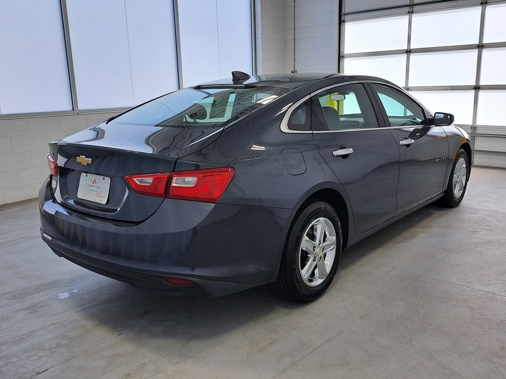 2021 Chevrolet Malibu LS photo 5