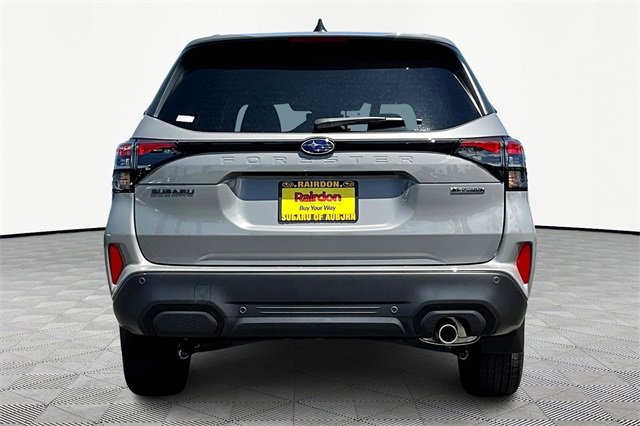 2025 Subaru Forester Touring photo 3