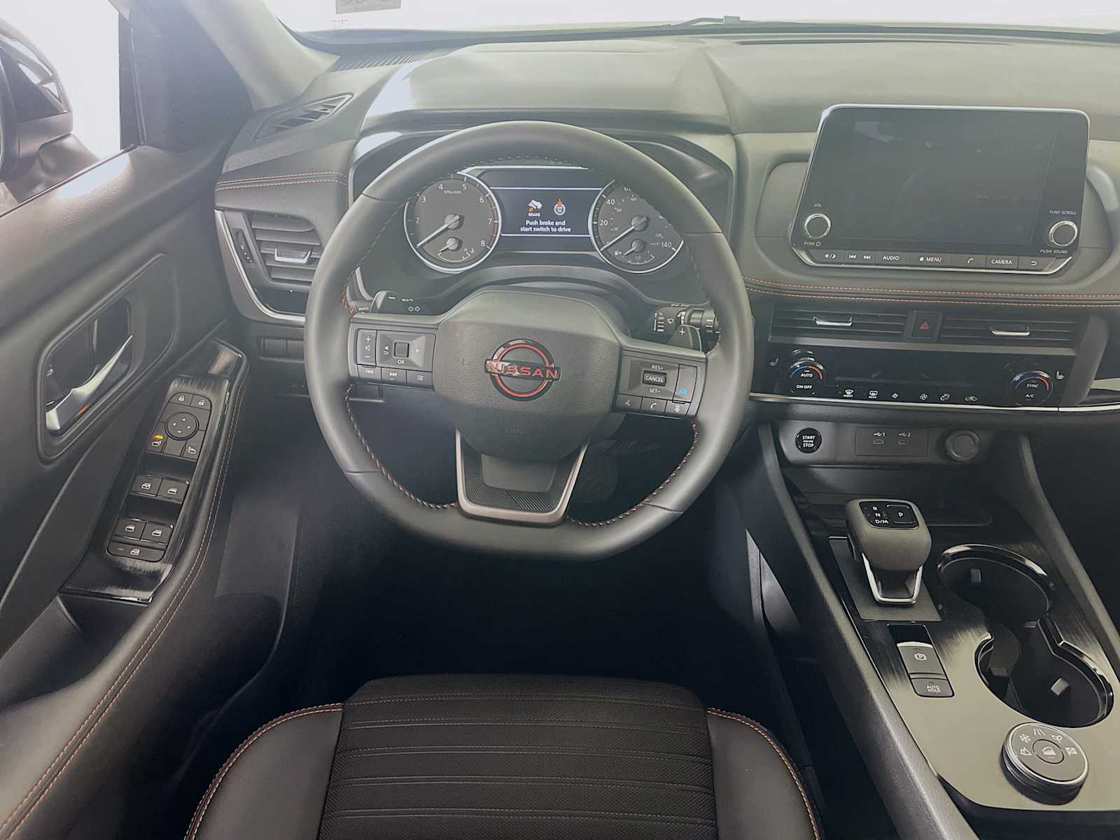 2025 Nissan Rogue photo 18