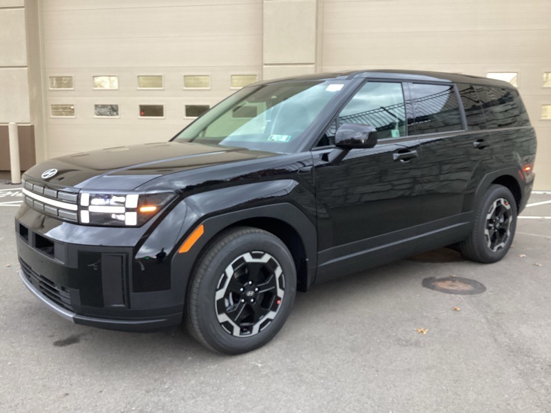 2026 Hyundai Santa Fe SE photo 3