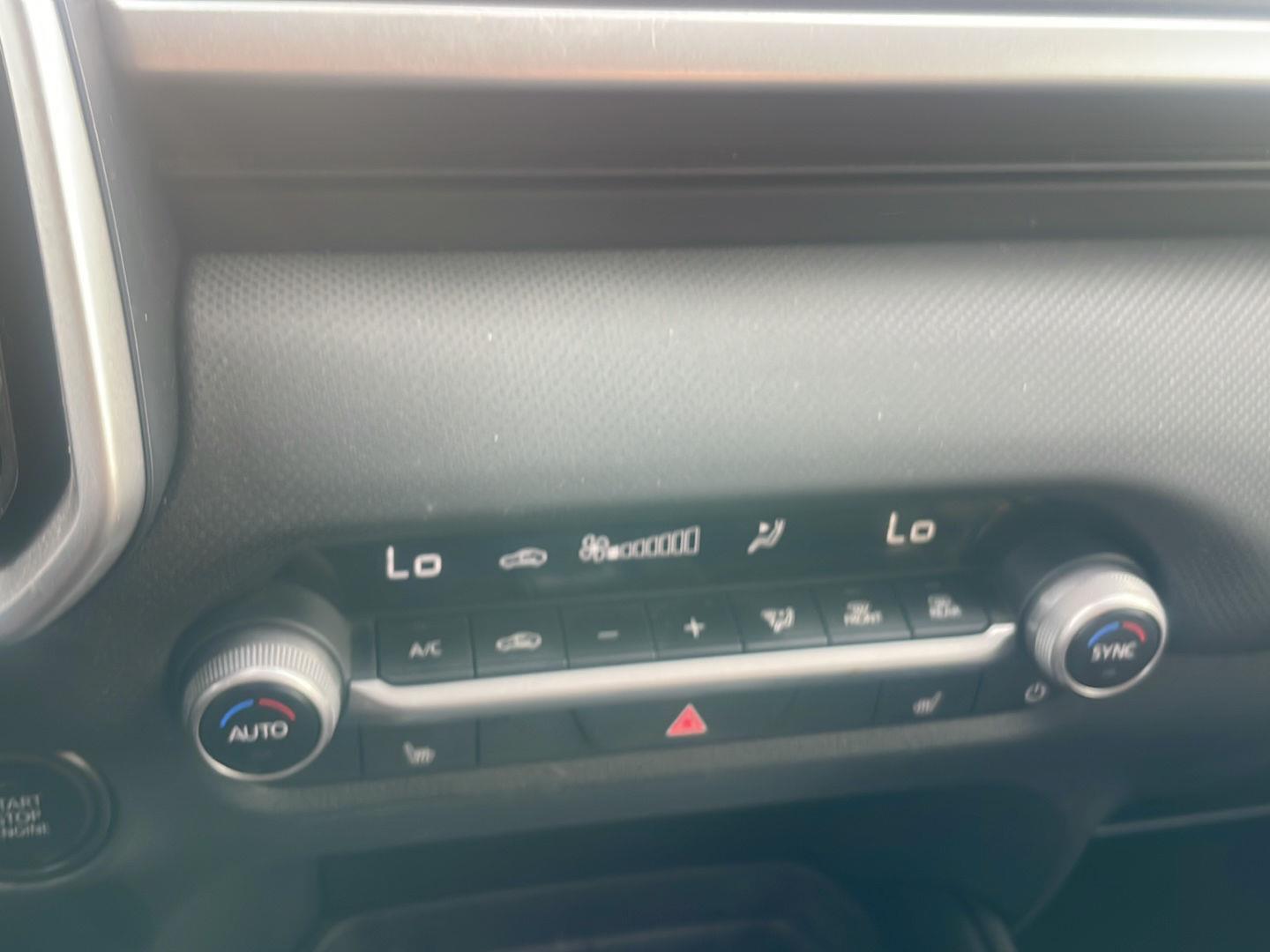 2025 Mazda CX-50 2.5 S Preferred photo 4