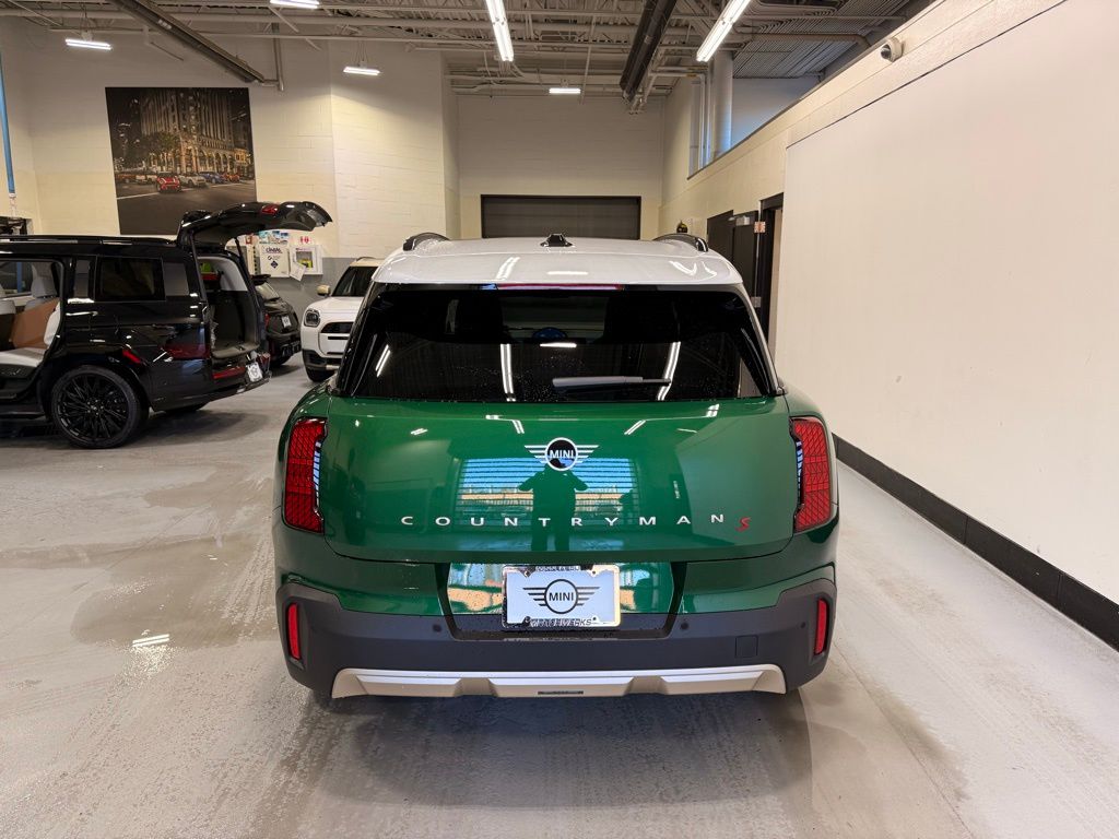2026 Mini Countryman S ALL4 Iconic photo 4