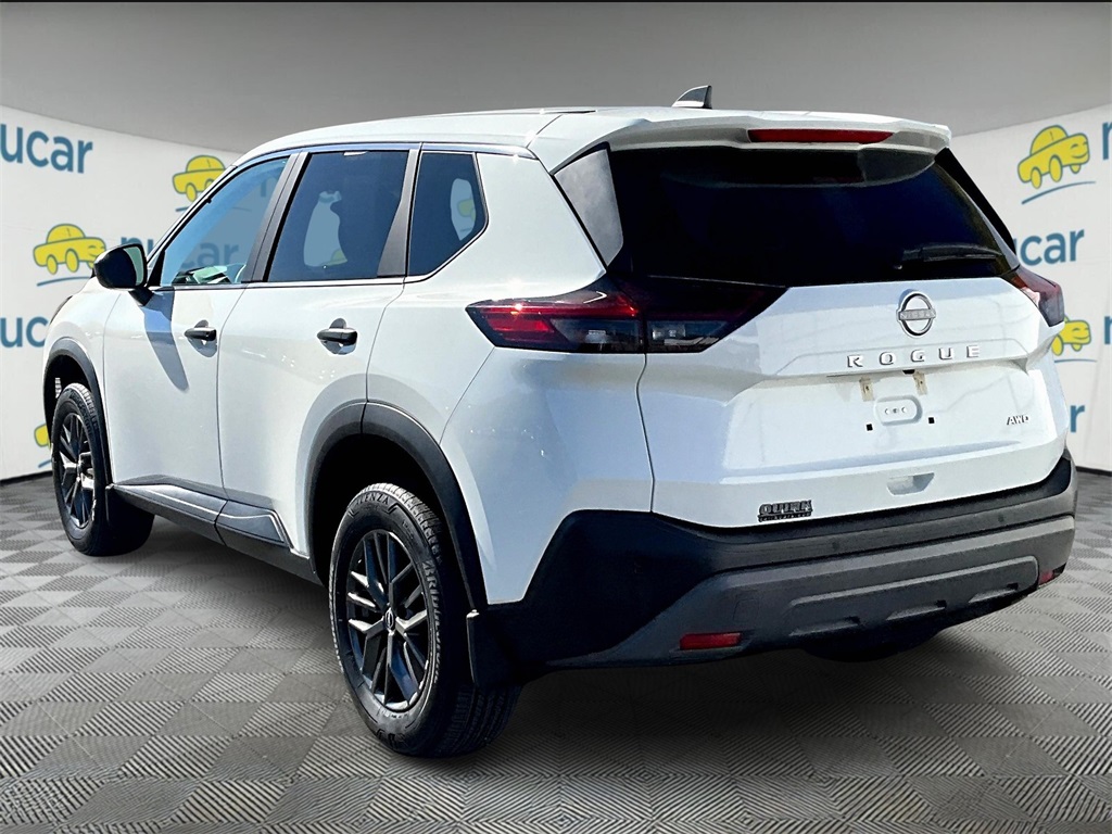 2023 Nissan Rogue S photo 4