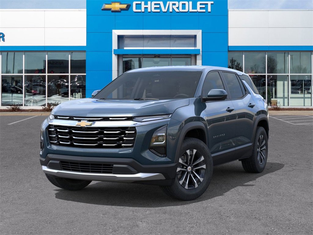 2026 Chevrolet Equinox LT photo 2