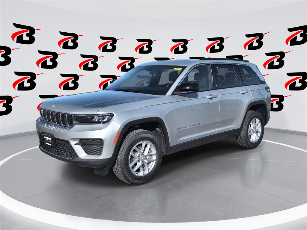 2025 Jeep Grand Cherokee L Laredo's photo