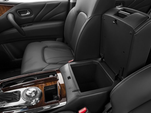 2017 Infiniti QX80 photo 18