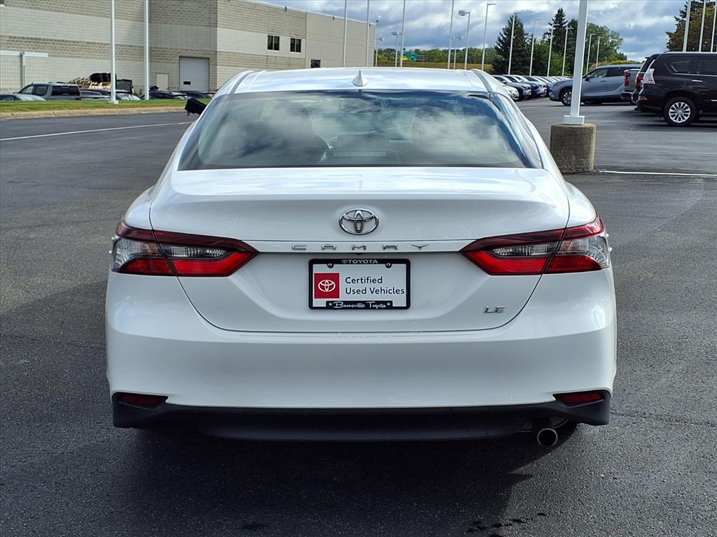 2023 Toyota Camry LE photo 4