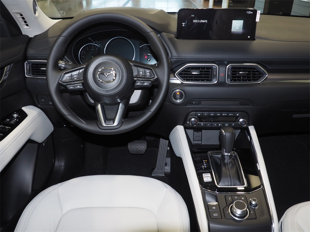 2025 Mazda CX-5 2.5 Premium Plus photo 5