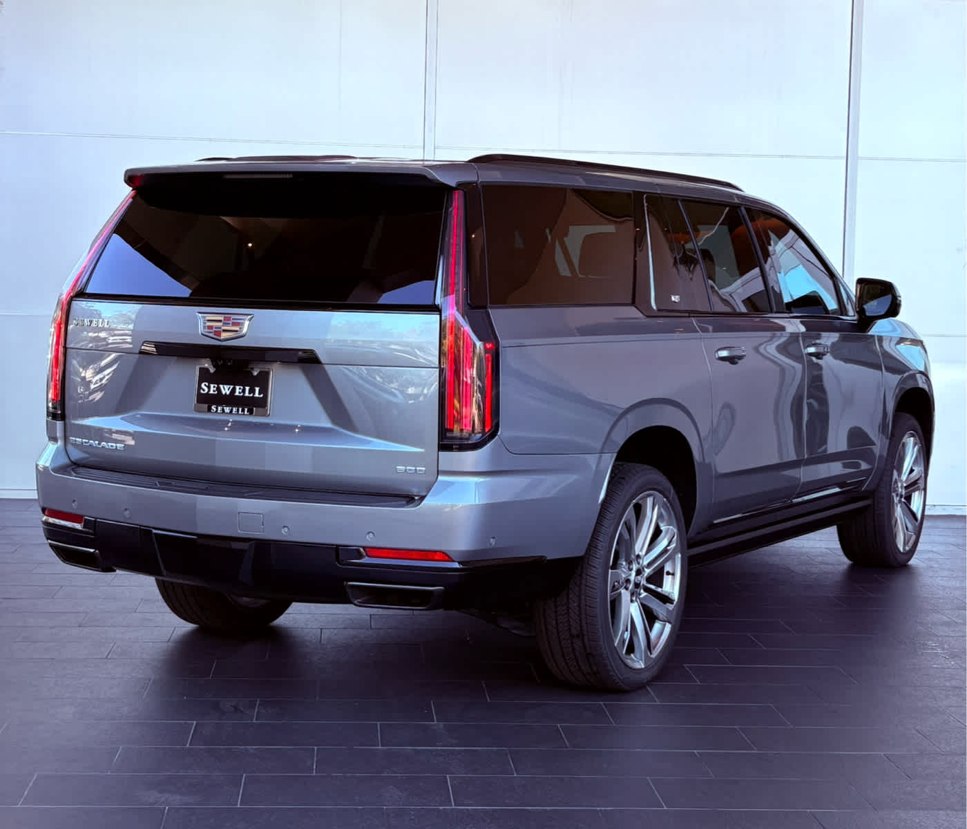 2025 Cadillac Escalade ESV Sport photo 3