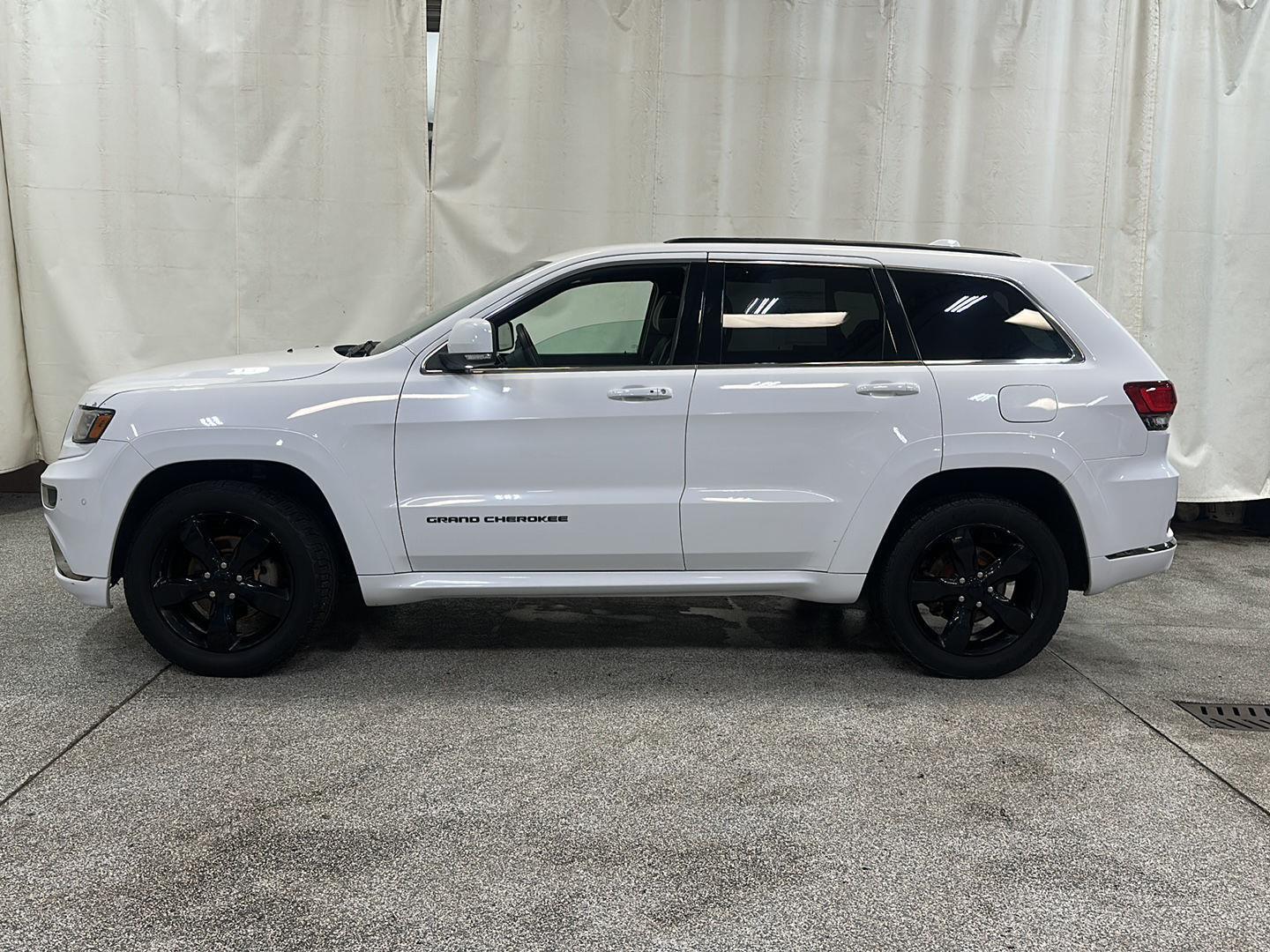 Used 2016 Jeep Grand Cherokee High Altitude with VIN 1C4RJFCG8GC405970 for sale in Waconia, Minnesota