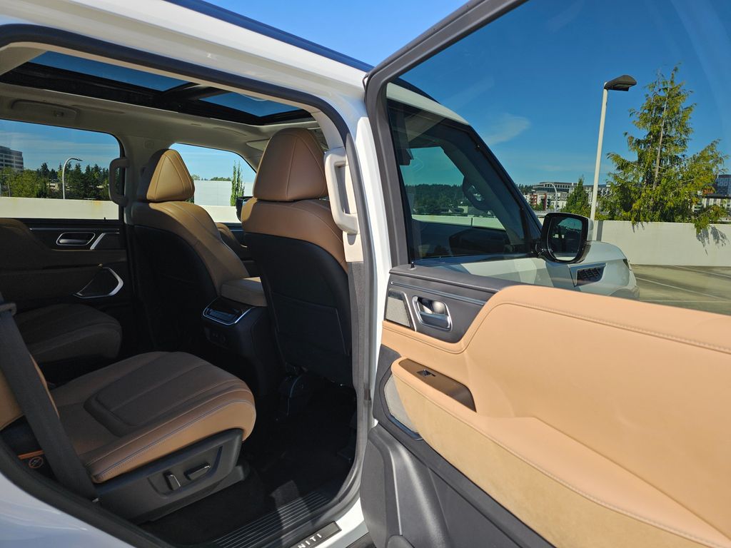 2025 Infiniti QX80 Sensory photo 13