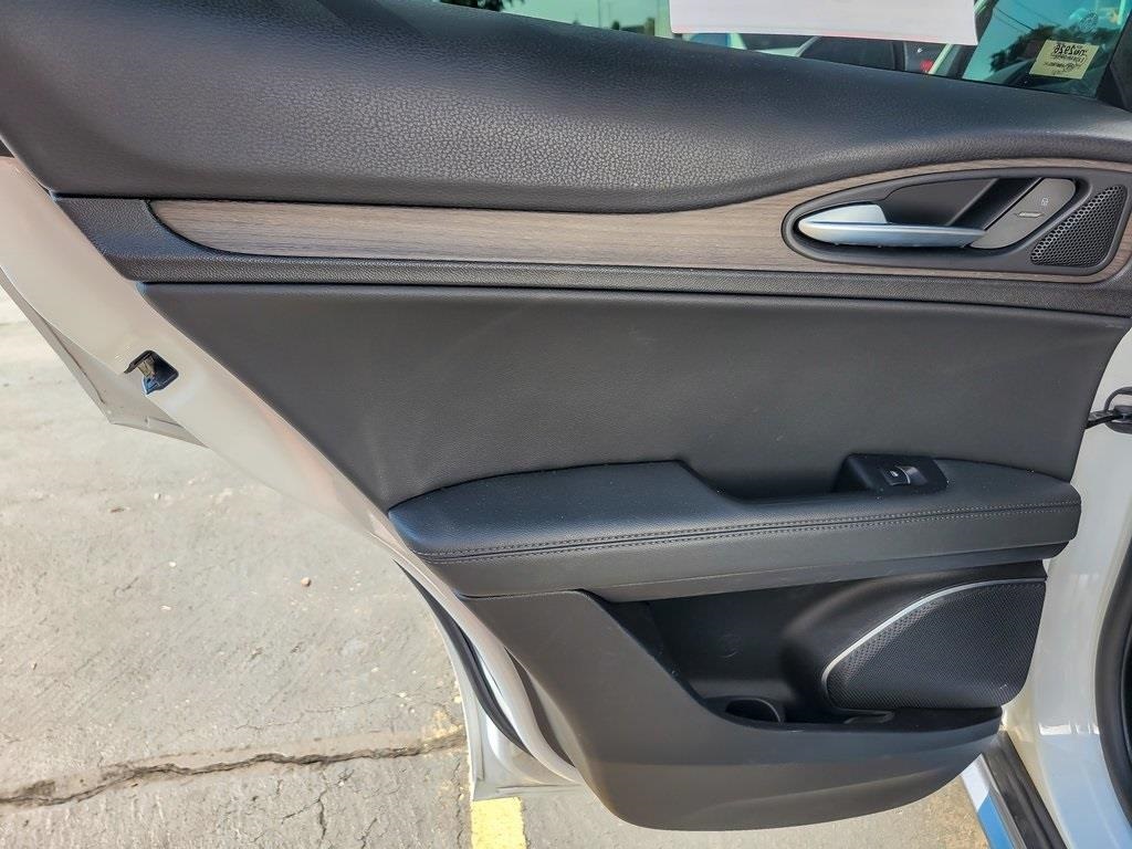 2022 ALFA ROMEO STELVIO - Image 19