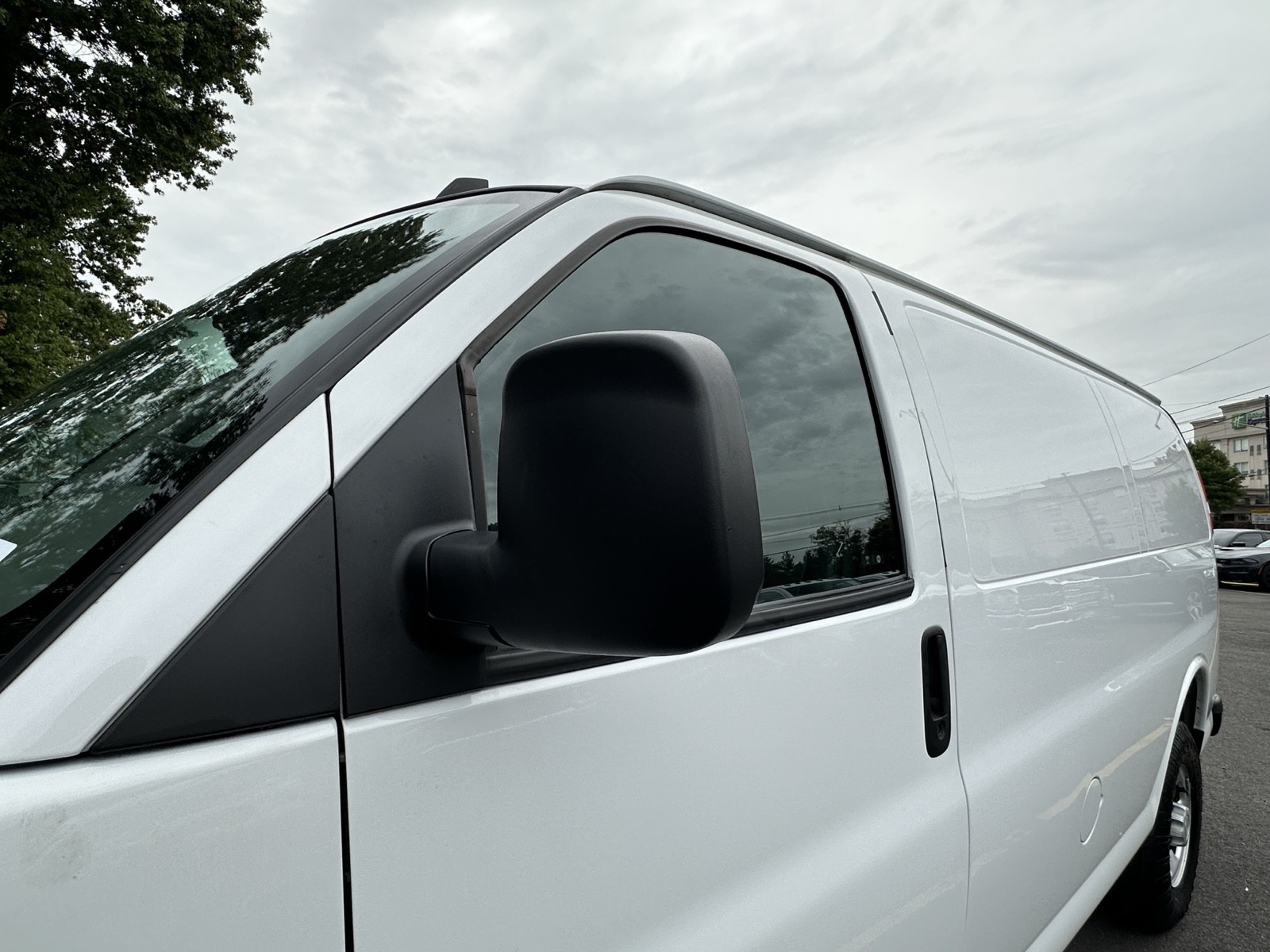 2023 Chevrolet Express Cargo Van photo 37