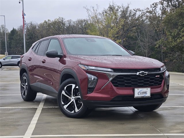 2024 Chevrolet Trax RS's photo