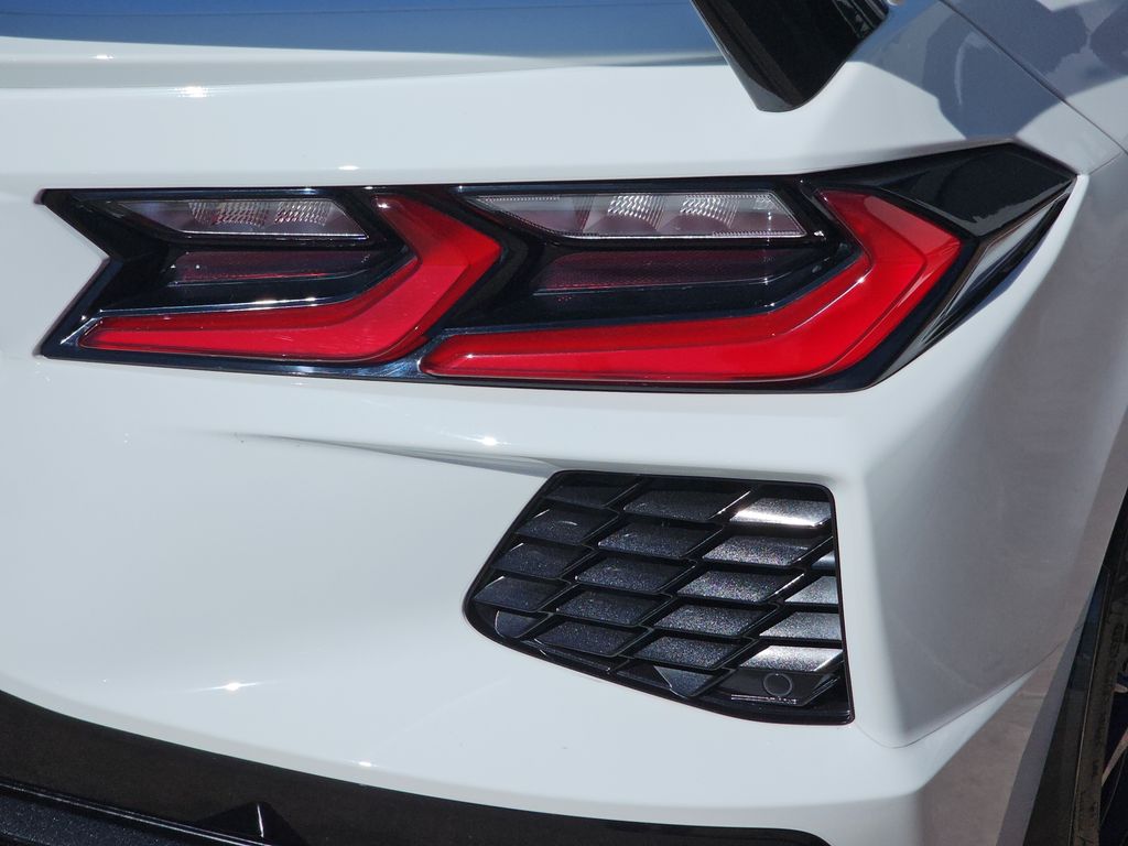 2021 Chevrolet Corvette Stingray 2LT photo 38