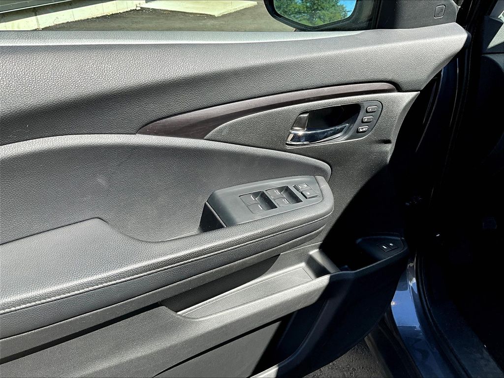2022 Honda Pilot Special Edition photo 11