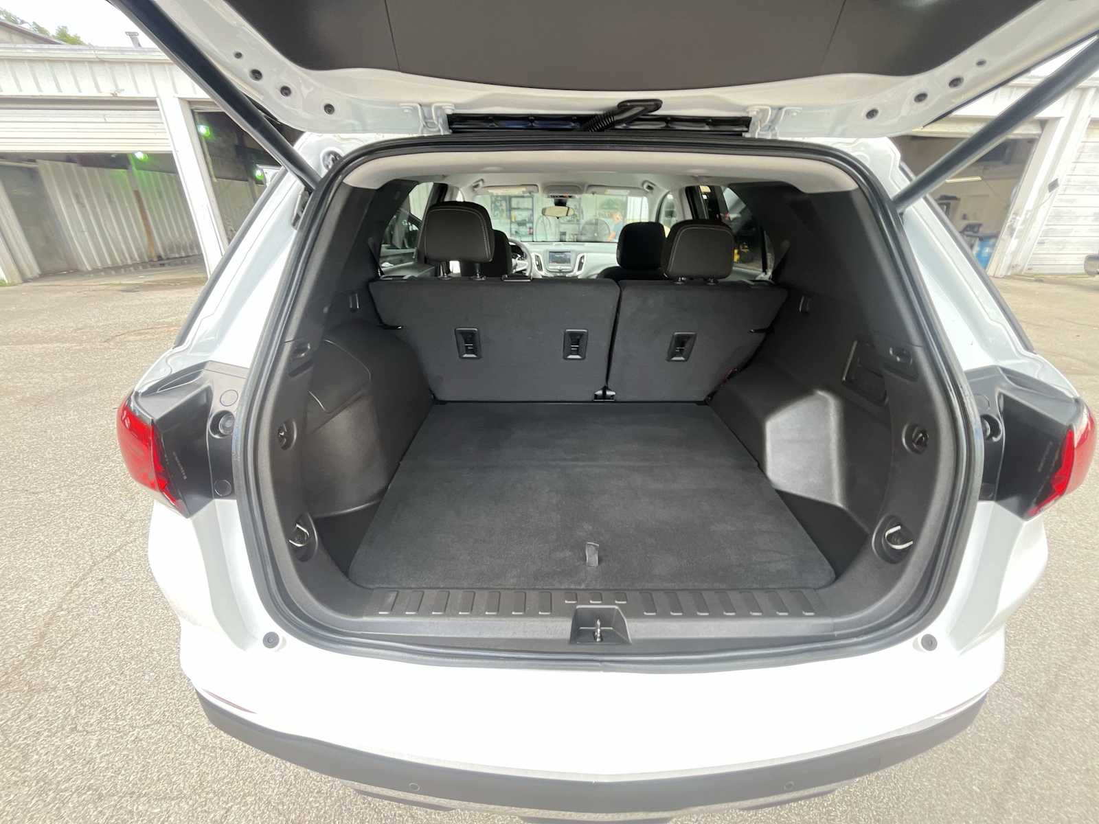 2023 Chevrolet Equinox LT photo 21