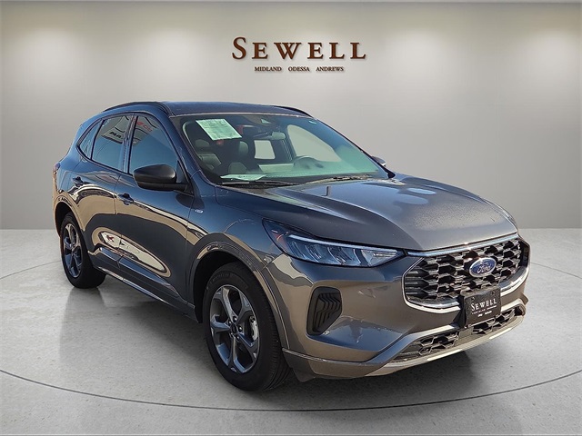 2023 Ford Escape ST-Line photo 4