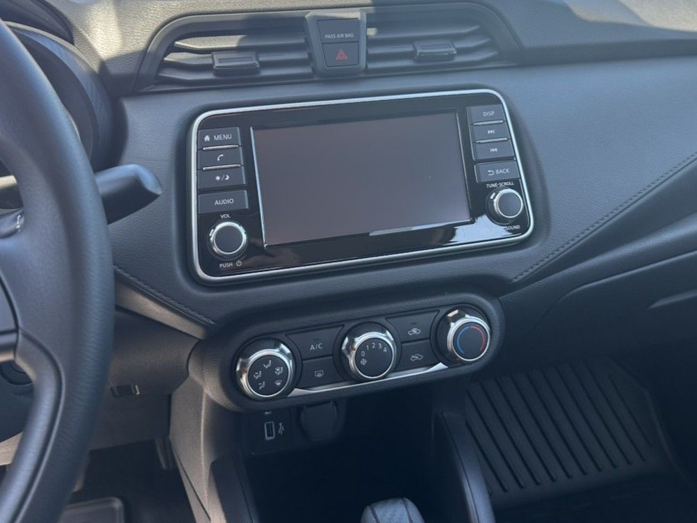 2025 Nissan Versa 1.6 S photo 16